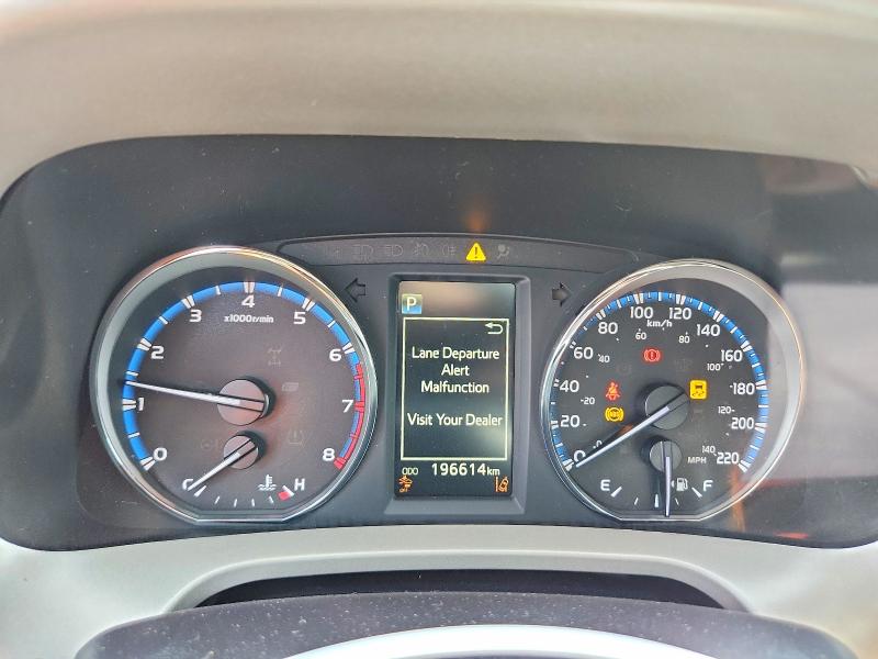 Продажа на аукционе авто 2018 Toyota Rav4, vin: 2T3BFREV0JW845329, номер лота: 52847046