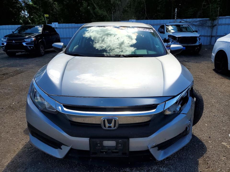 Aukcja sprzedaży 2016 Honda Civic, vin: 2HGFC2F5XGH040738, numer aukcji: 57190776