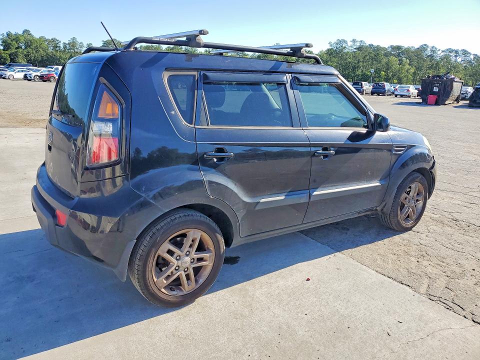 2011 Kia Soul მანქანა იყიდება აუქციონზე, vin: KNDJT2A27B7287015, აუქციონის ნომერი: 55859246