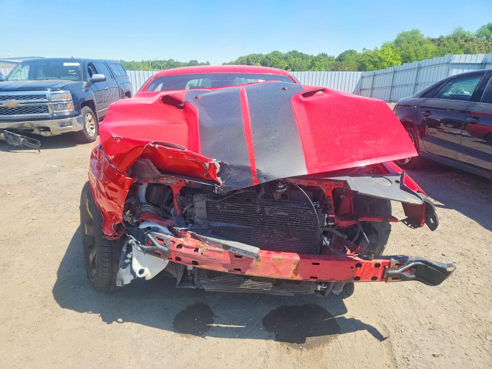 55600936 :رقم المزاد ، 2B3CJ4DV2AH169586 vin ، 2010 Dodge Challenger مزاد بيع