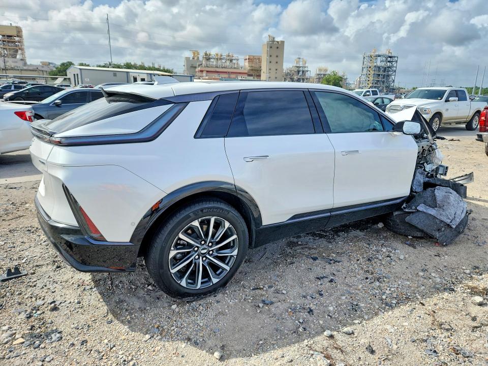 55444946 :رقم المزاد ، 1GYKPVRK9RZ113213 vin ، 2024 Cadillac Lyriq مزاد بيع