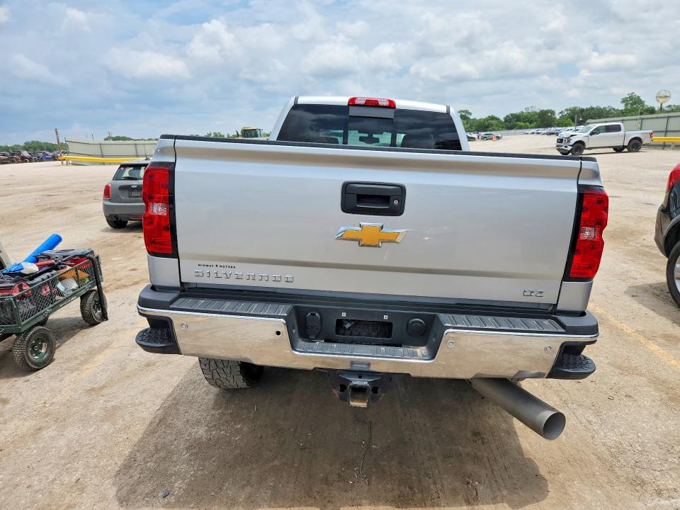 Продаж на аукціоні авто 2018 Chevrolet Silverado, vin: 1GC1KWEY9JF217500, номер лоту: 55950546