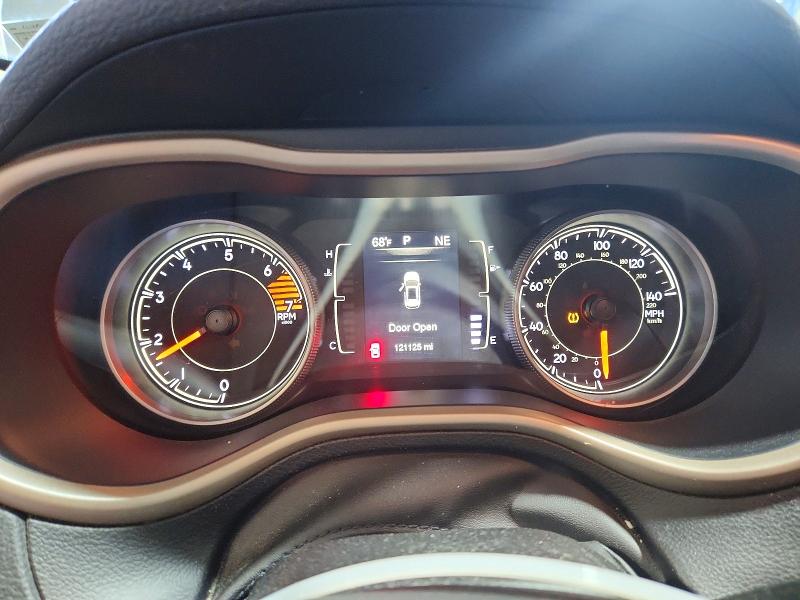 57527586 :رقم المزاد ، 1C4PJMAB9HW557758 vin ، 2017 Jeep Cherokee مزاد بيع