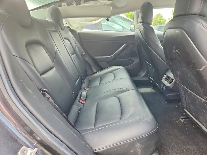 55784056 :رقم المزاد ، 5YJ3E1EA2JF048169 vin ، 2018 Tesla Model 3 مزاد بيع