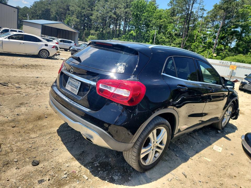 57568136 :رقم المزاد ، WDCTG4EB9JJ491376 vin ، 2018 Mercedes-benz Gla مزاد بيع