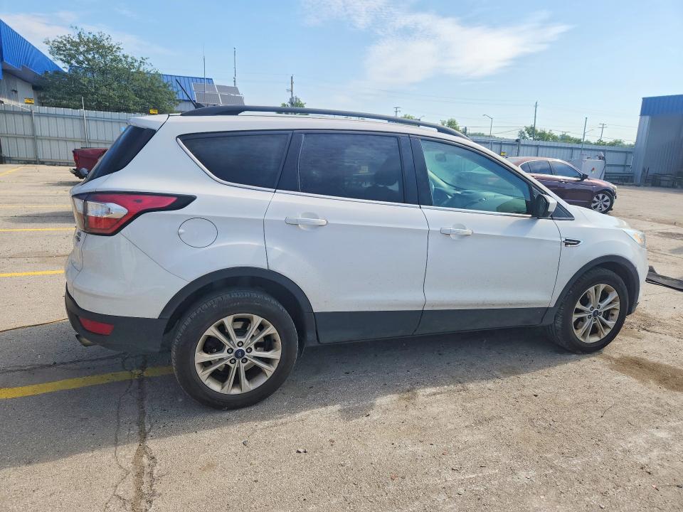 56435556 :رقم المزاد ، 1FMCU9HD7JUA67360 vin ، 2018 Ford Escape مزاد بيع