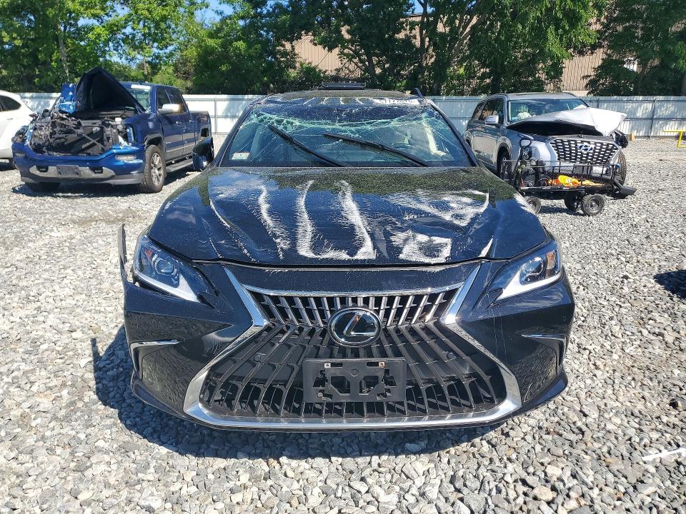 57722076 :رقم المزاد ، 58ADZ1B18SU195980 vin ، 2025 Lexus Es 350 مزاد بيع