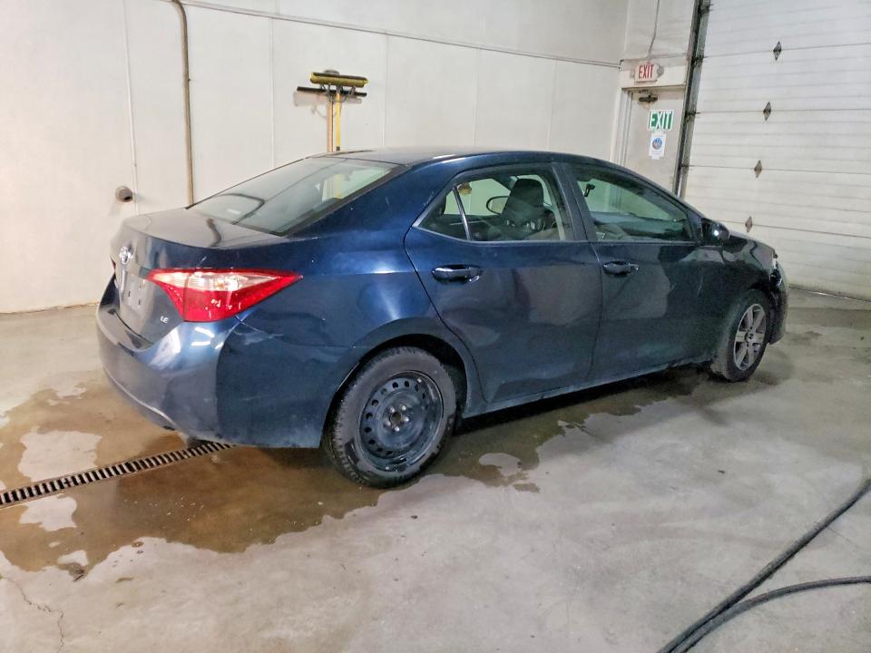 Продажа на аукционе авто 2018 Toyota Corolla, vin: 2T1BURHE2JC074187, номер лота: 55495626