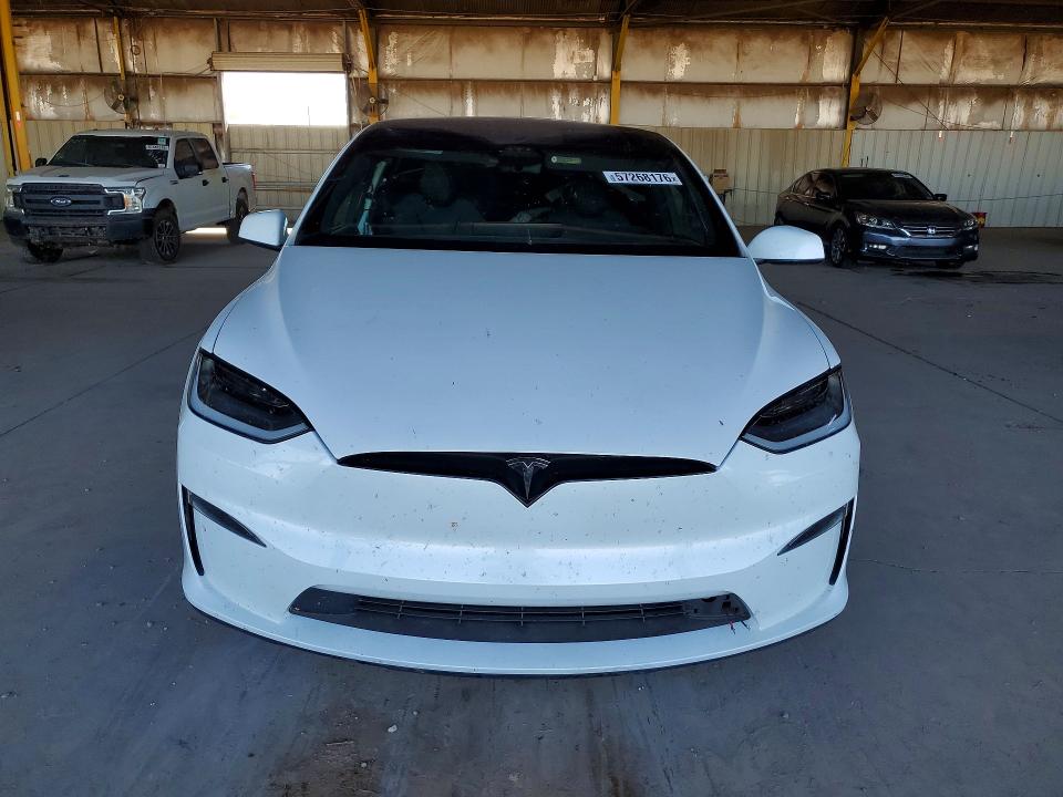 57268176 :رقم المزاد ، 7SAXCBE51PF385766 vin ، 2023 Tesla Model X مزاد بيع