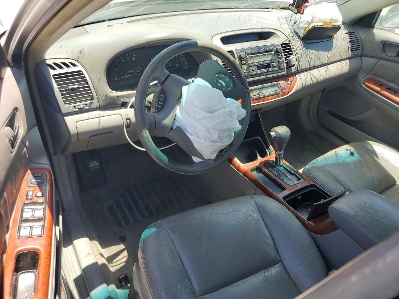 57736516 :رقم المزاد ، 4T1BF32K43U557767 vin ، 2003 Toyota Camry مزاد بيع