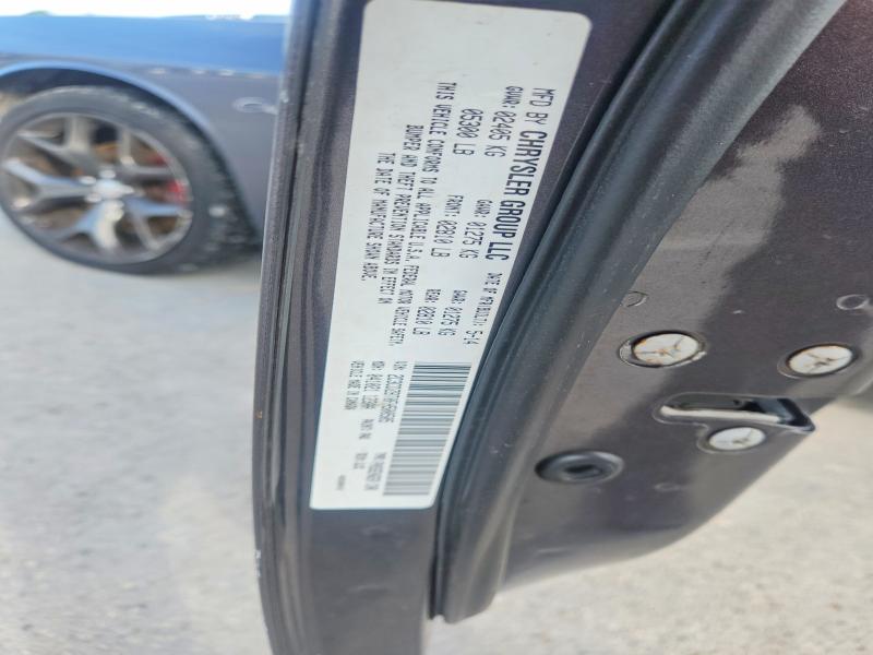 58529356 :رقم المزاد ، 2C3CDZBT0FH500505 vin ، 2015 Dodge Challenger مزاد بيع
