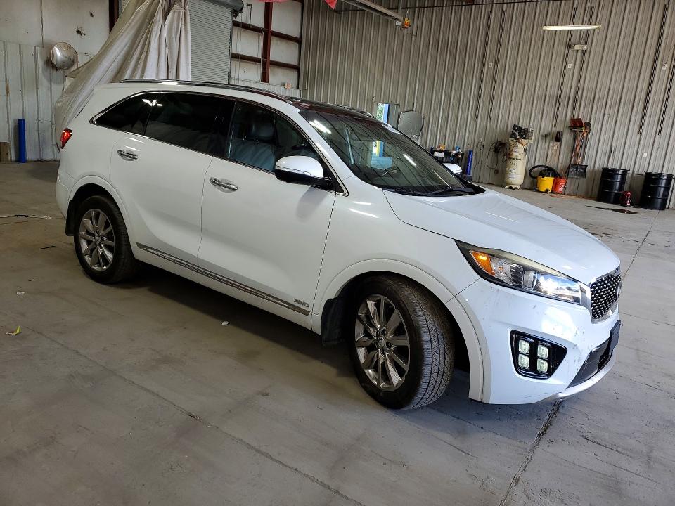 2017 Kia Sorento მანქანა იყიდება აუქციონზე, vin: 5XYPKDA54HG228728, აუქციონის ნომერი: 57132276