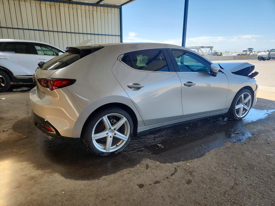 57491576 :رقم المزاد ، JM1BPALL0N1515601 vin ، 2022 Mazda 3 مزاد بيع