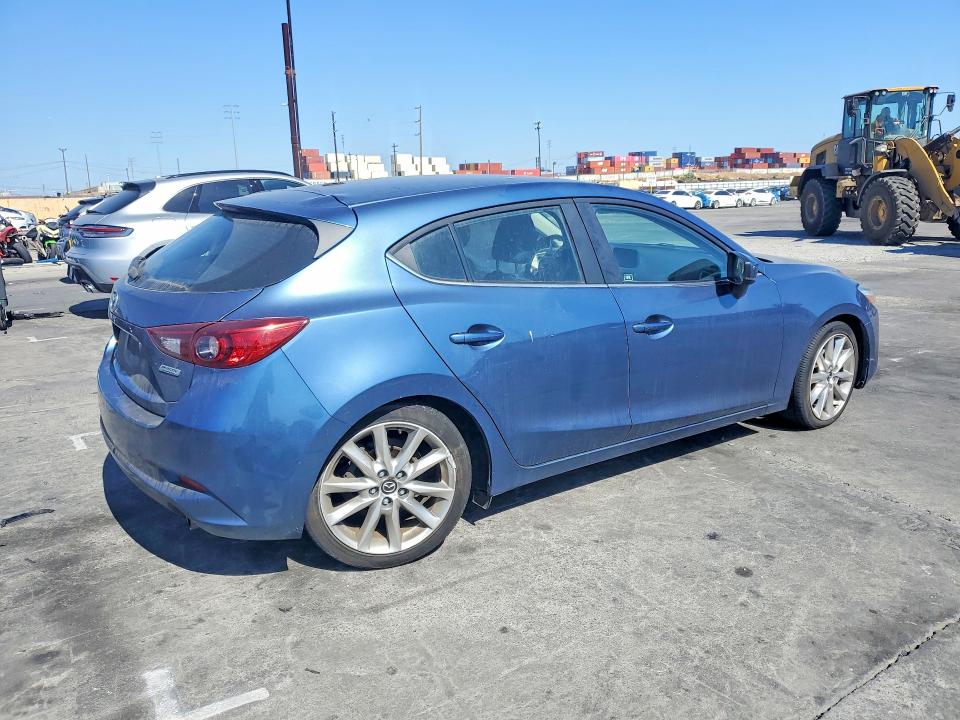58008526 :رقم المزاد ، JM1BN1L7XH1126459 vin ، 2017 Mazda 3 مزاد بيع