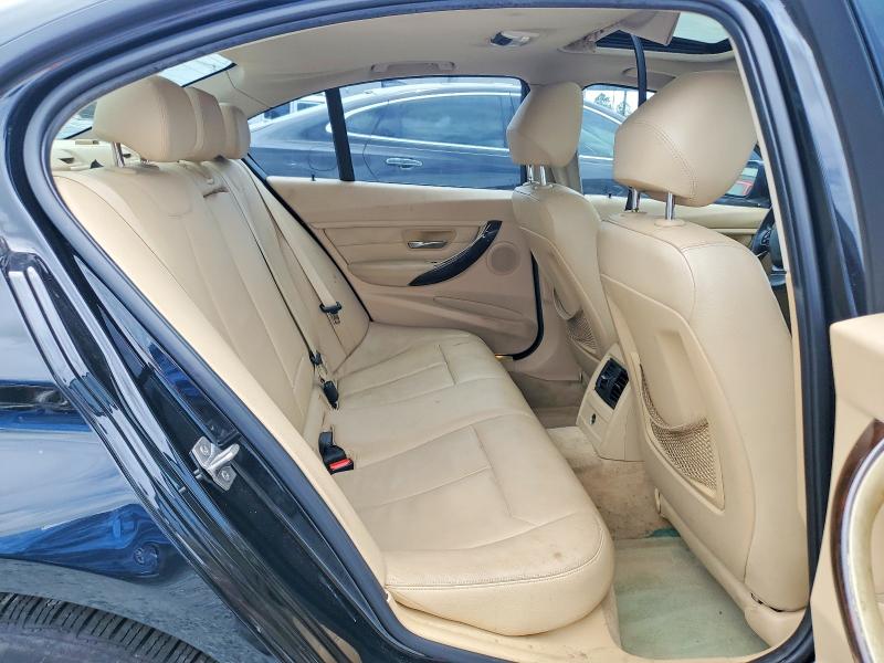 55605626 :رقم المزاد ، WBA3A5G55DNP22000 vin ، 2013 Bmw 328 مزاد بيع