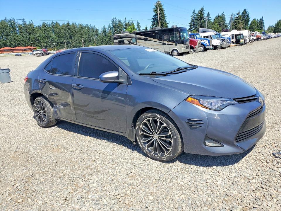 2018 Toyota Corolla მანქანა იყიდება აუქციონზე, vin: 2T1BURHE6JC015871, აუქციონის ნომერი: 57272946
