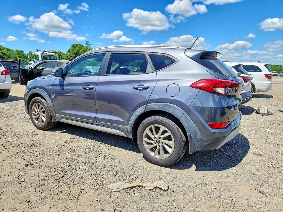 2017 Hyundai Tucson მანქანა იყიდება აუქციონზე, vin: KM8J3CA21HU288141, აუქციონის ნომერი: 56996666