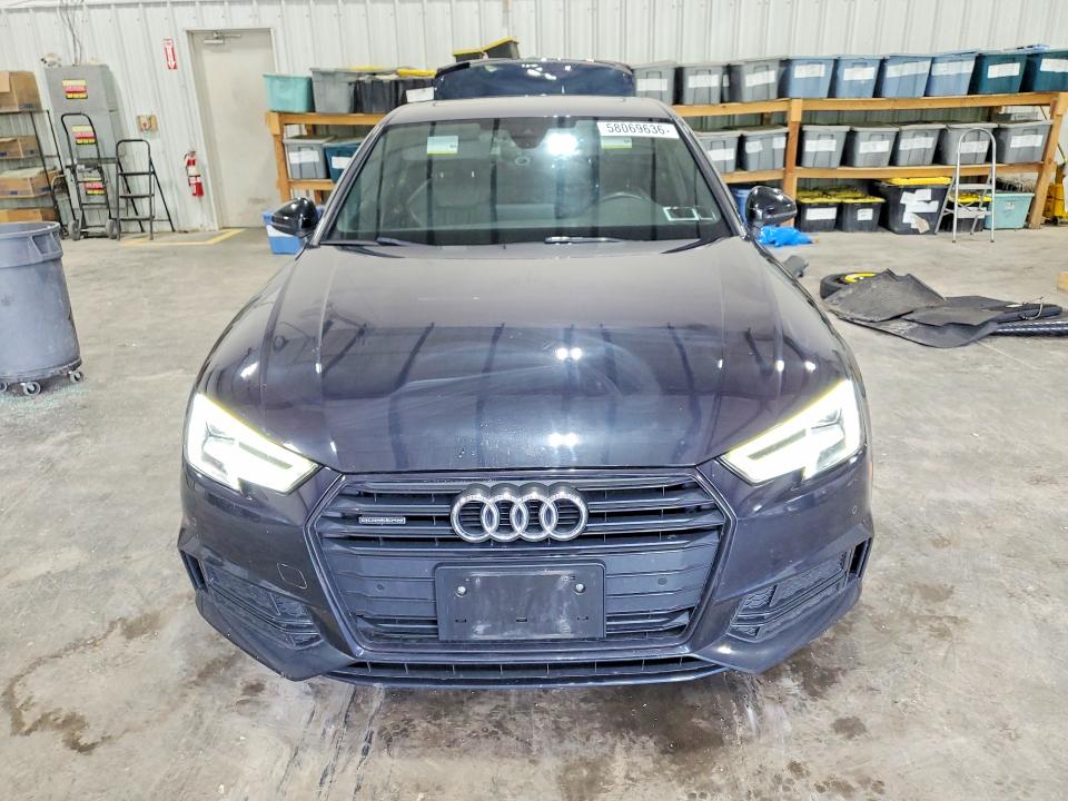 Продаж на аукціоні авто 2018 Audi A4, vin: WAUENAF44JA130427, номер лоту: 58069636