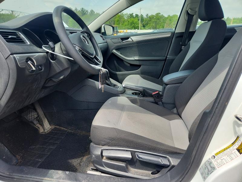 59125916 :رقم المزاد ، 3VW2B7AJ3JM227651 vin ، 2018 Volkswagen Jetta مزاد بيع