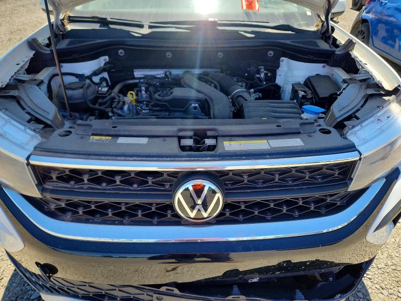 57166186 :رقم المزاد ، 3VVWX7B28NM043102 vin ، 2022 Volkswagen Taos مزاد بيع