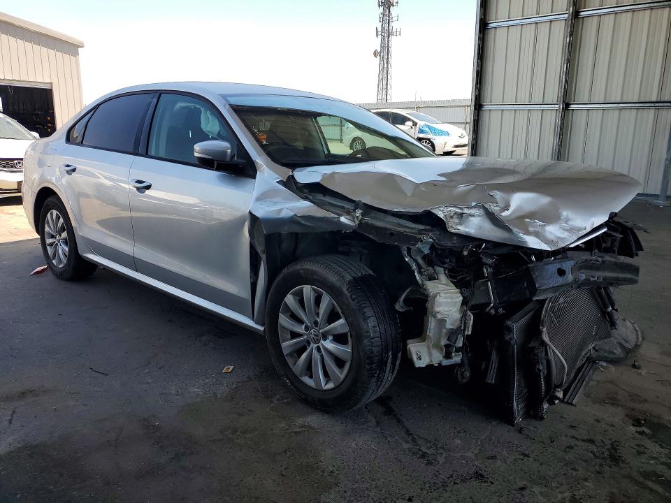 55941236 :رقم المزاد ، 1VWAS7A3XEC105728 vin ، 2014 Volkswagen Passat مزاد بيع