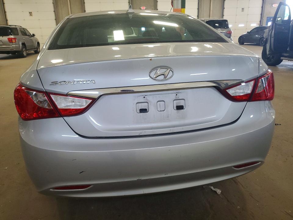 55841006 :رقم المزاد ، 5NPEB4AC2BH083680 vin ، 2011 Hyundai Sonata مزاد بيع