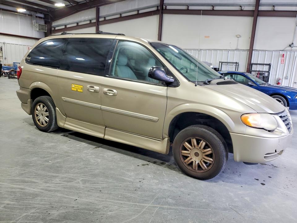 2006 Chrysler Town & Country მანქანა იყიდება აუქციონზე, vin: 2A4GP54L56R715862, აუქციონის ნომერი: 56452956