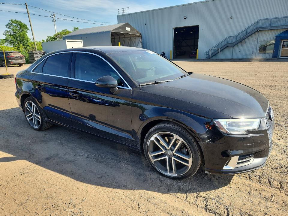 Продажа на аукционе авто 2018 Audi A3, vin: WAUE8GFF9J1035681, номер лота: 55736476