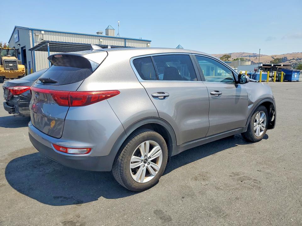 57752826 :رقم المزاد ، KNDPM3AC4J7450546 vin ، 2018 Kia Sportage مزاد بيع