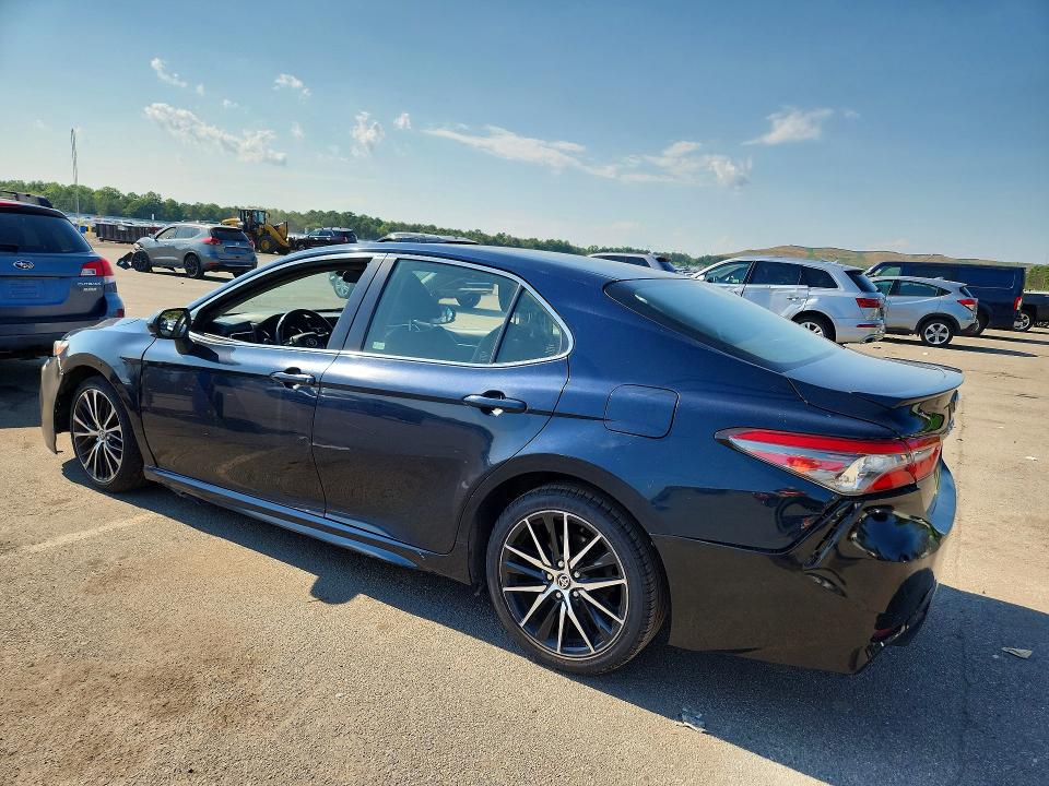 85769525 :رقم المزاد ، JTNB11HK8J3034023 vin ، 2018 Toyota Camry مزاد بيع