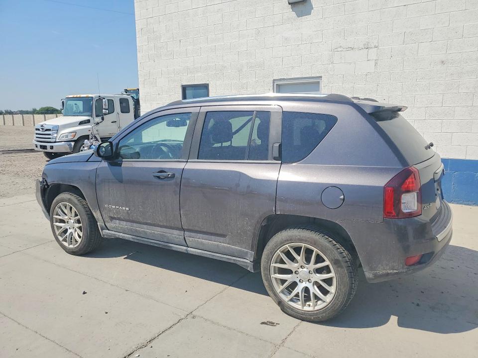 58305656 :رقم المزاد ، 1C4NJDEB2FD427332 vin ، 2015 Jeep Compass مزاد بيع