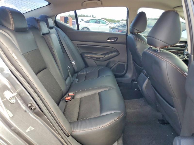 58055086 :رقم المزاد ، 1N4BL4CV0MN385797 vin ، 2021 Nissan Altima مزاد بيع