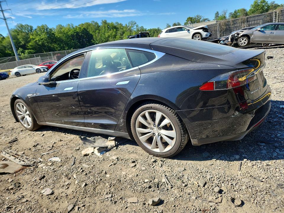 Продажа на аукционе авто 2015 Tesla Model S, vin: 5YJSA1H26FF096728, номер лота: 55840656