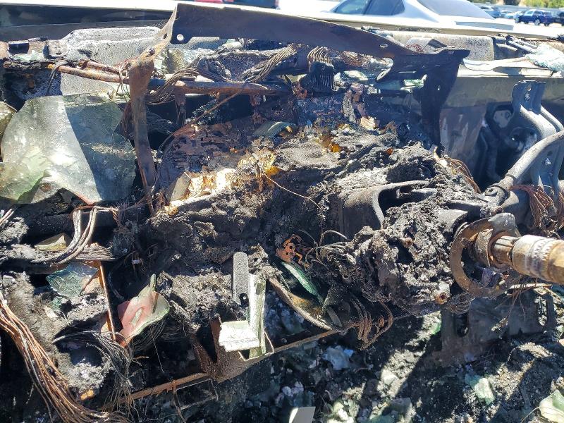 2001 Chevrolet Suburban მანქანა იყიდება აუქციონზე, vin: 3GNFK16T01G205317, აუქციონის ნომერი: 58613636