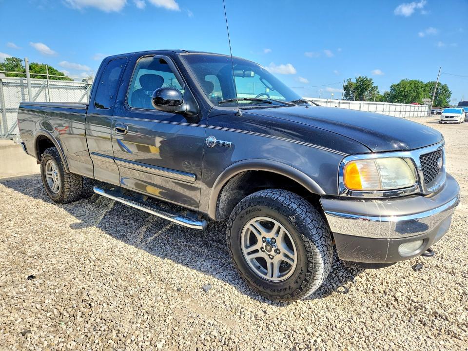 56980746 :رقم المزاد ، 1FTRX18L03NB24753 vin ، 2003 Ford F150 مزاد بيع