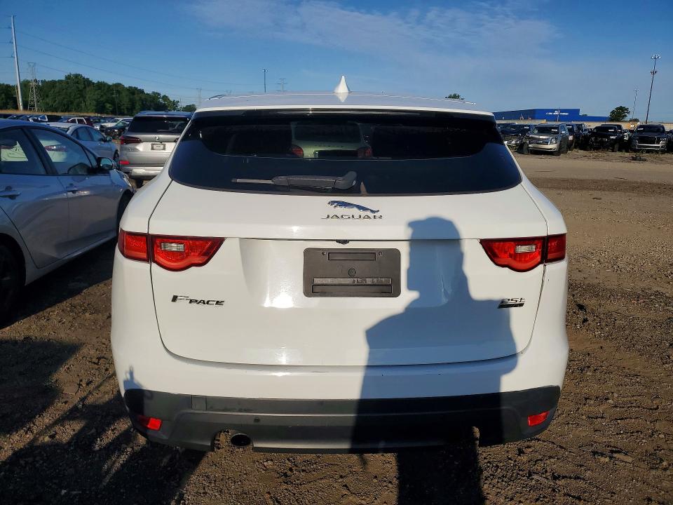 57518396 :رقم المزاد ، SADCJ2FX3JA248835 vin ، 2018 Jaguar F-pace مزاد بيع