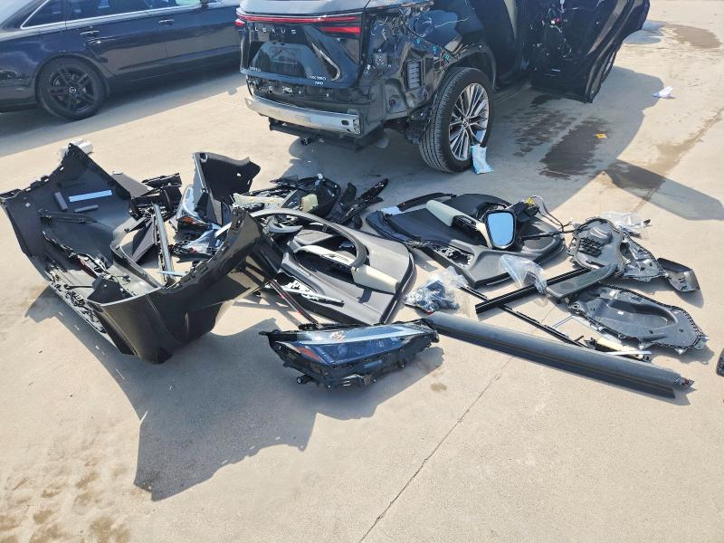 2022 Lexus Nx მანქანა იყიდება აუქციონზე, vin: 2T2GGCEZ3NC004247, აუქციონის ნომერი: 57869506