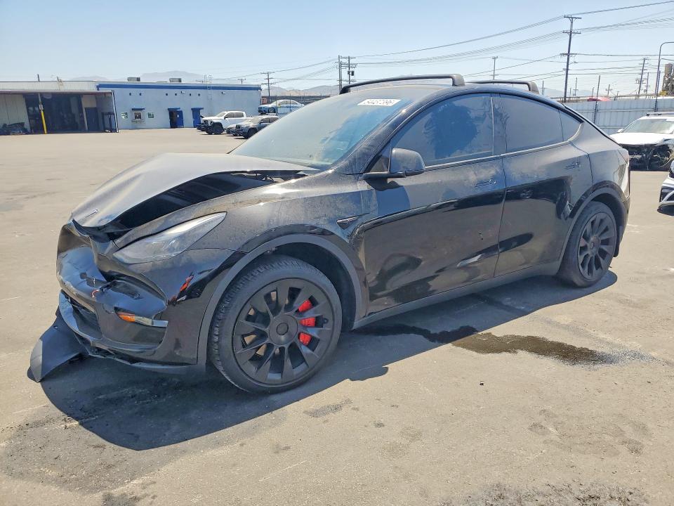 54437396 :رقم المزاد ، 7SAYGAEE7PF698954 vin ، 2023 Tesla Model Y مزاد بيع