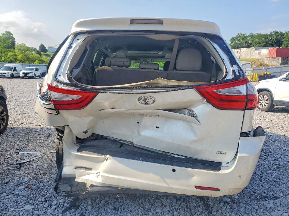 59099526 :رقم المزاد ، 5TDYK3DC8FS602976 vin ، 2015 Toyota Sienna مزاد بيع