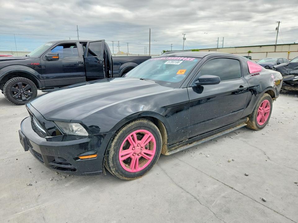 2014 Ford Mustang მანქანა იყიდება აუქციონზე, vin: 1ZVBP8AM2E5274750, აუქციონის ნომერი: 57353186