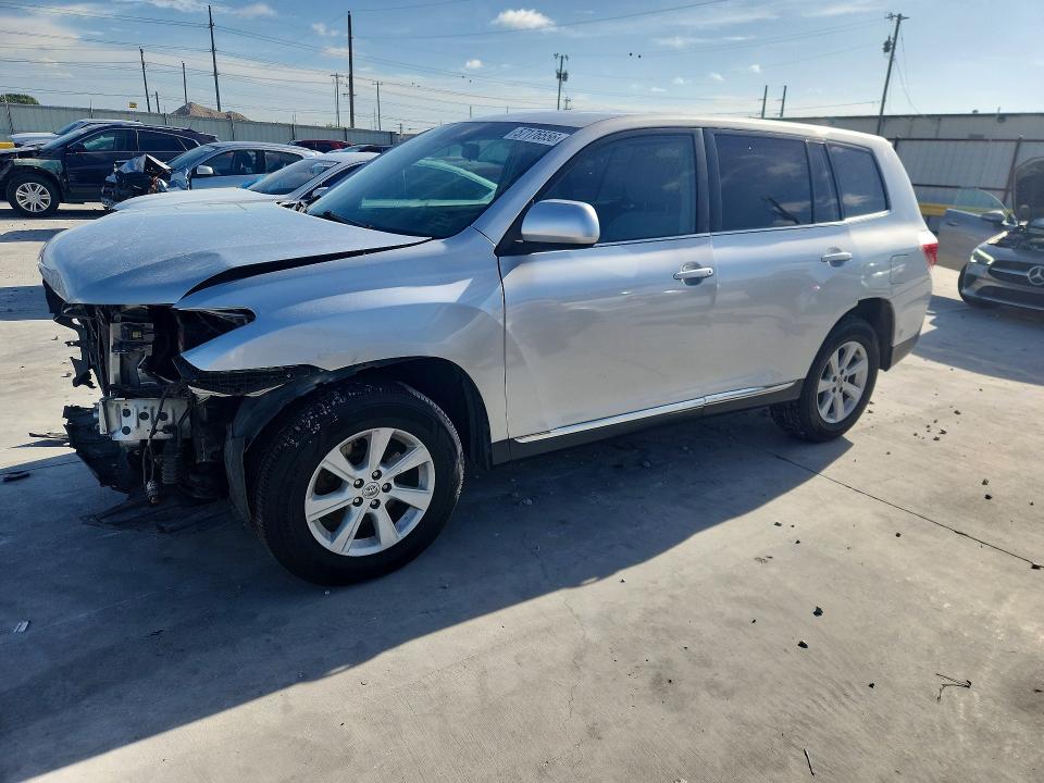 57176556 :رقم المزاد ، 5TDZK3EH9DS108797 vin ، 2013 Toyota Highlander مزاد بيع