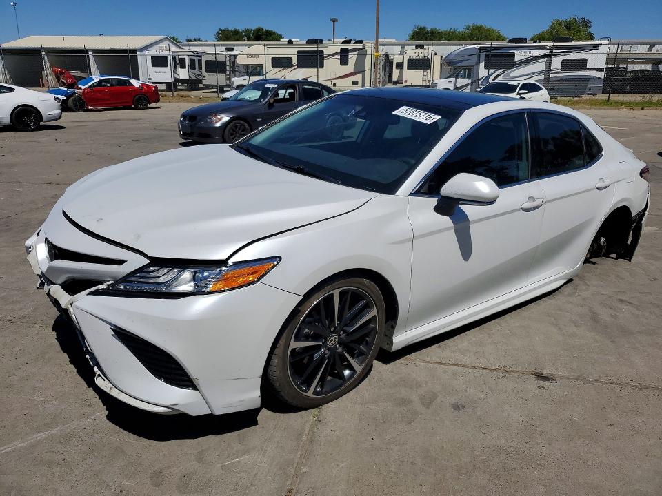 57075716 :رقم المزاد ، 4T1K61AK9LU950377 vin ، 2020 Toyota Camry مزاد بيع