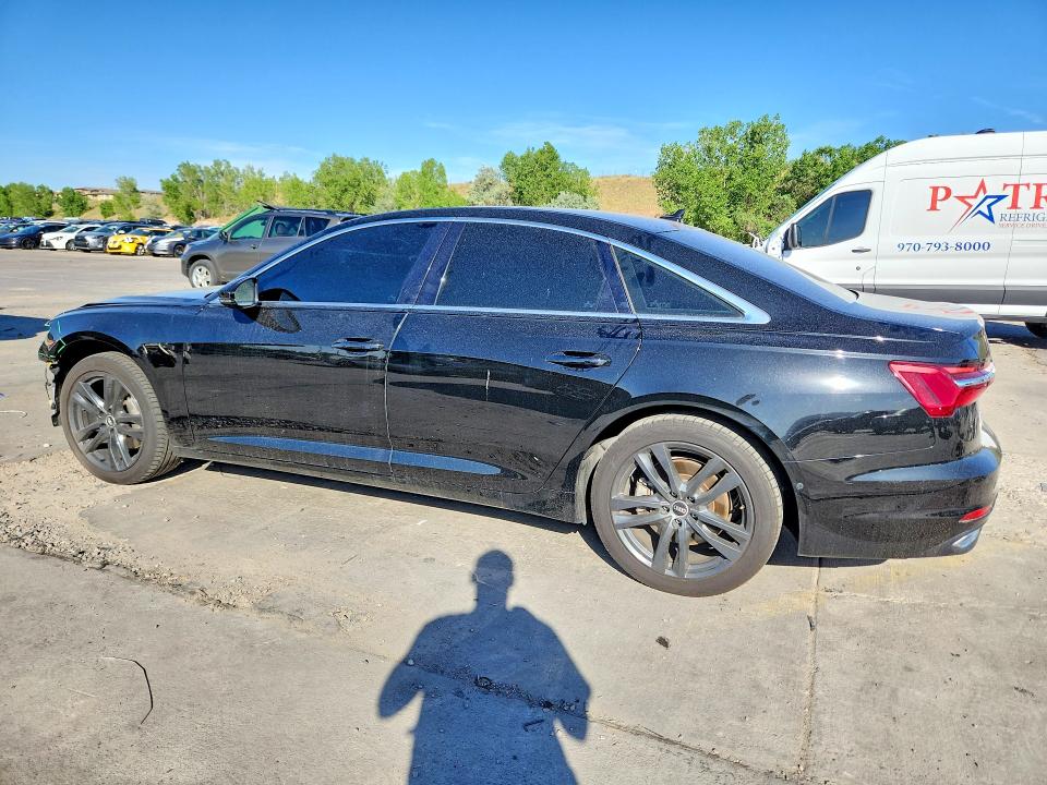 57057686 :رقم المزاد ، WAUD8AF28MN019443 vin ، 2021 Audi A6 مزاد بيع