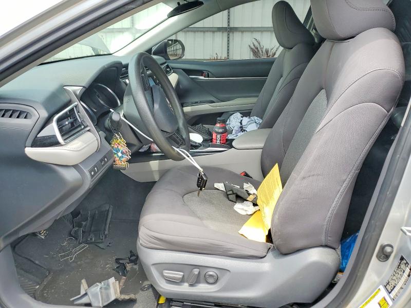2018 Toyota Camry მანქანა იყიდება აუქციონზე, vin: 4T1B11HK6JU013794, აუქციონის ნომერი: 58780206