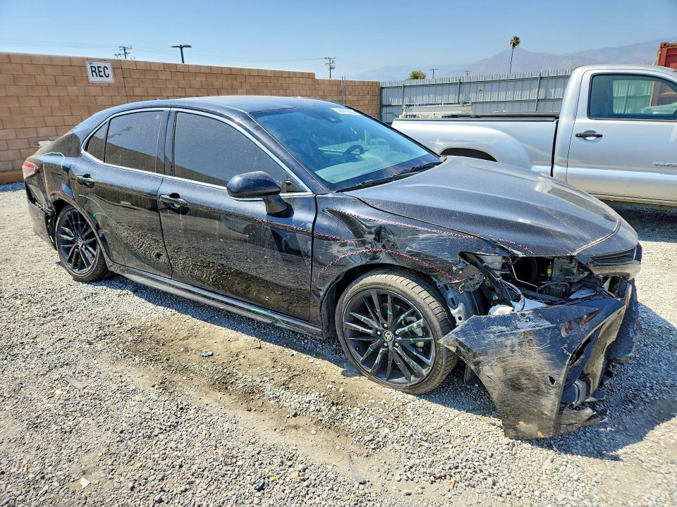56479026 :رقم المزاد ، 4T1K61AK2MU556513 vin ، 2021 Toyota Camry مزاد بيع