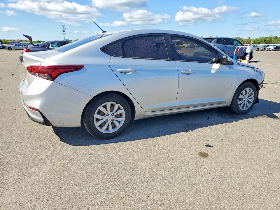 2020 Hyundai Accent მანქანა იყიდება აუქციონზე, vin: 3KPC24A6XLE124001, აუქციონის ნომერი: 55144936