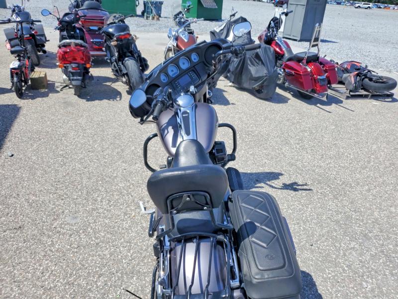 2015 Harley-davidson Flhx მანქანა იყიდება აუქციონზე, vin: 1HD1KBM14FB687881, აუქციონის ნომერი: 57695406