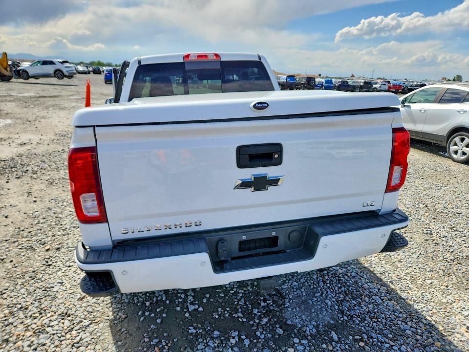 Продаж на аукціоні авто 2018 Chevrolet Silverado, vin: 3GCUKSEC6JG352491, номер лоту: 55612456