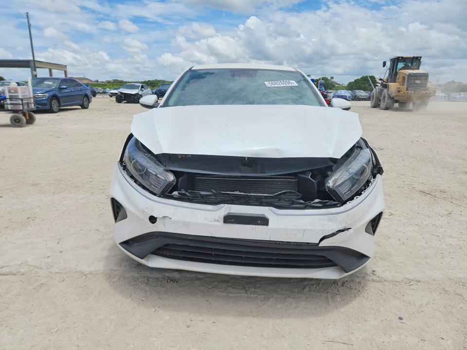 56826096 :رقم المزاد ، 3KPF24AD2NE487987 vin ، 2022 Kia Forte مزاد بيع