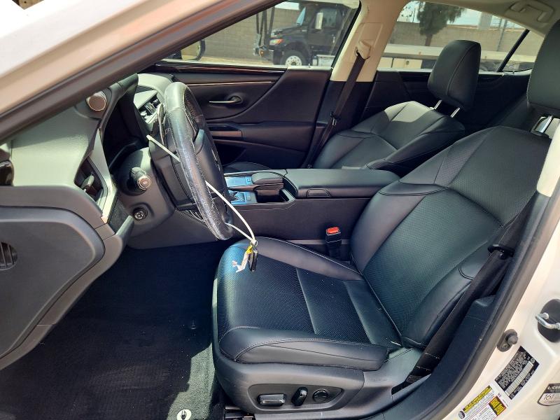 58326996 :رقم المزاد ، 58ADZ1B14LU061999 vin ، 2020 Lexus Es مزاد بيع